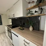 Aurora Polaris - Outdoor Sauna - Free Parking - 750m From Center Apartmán *