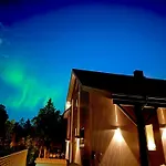 Aurora Polaris - Outdoor Sauna - Free Parking - 750m From Center Apartmán