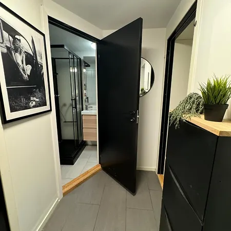 Apartment Aurora Polaris - 750m From Citycenter - Free Parking *