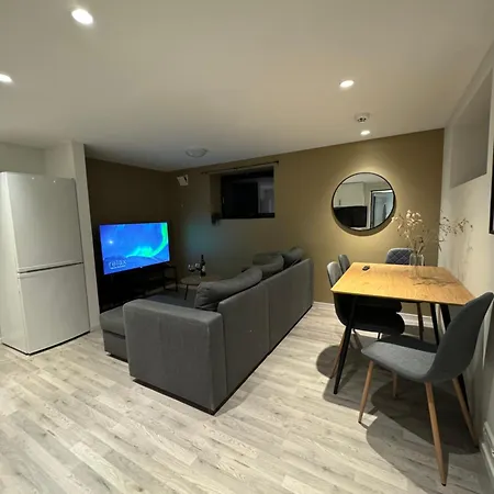 Апартаменты Aurora Polaris - Outdoor Sauna - Free Parking - 750m From Center *