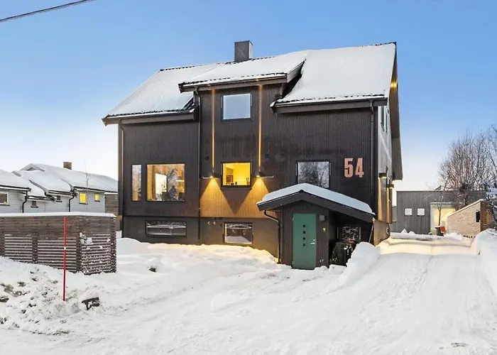 Aurora Polaris - Outdoor Sauna - Free Parking - 750m From Center Apartman Tromsø