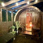 Апартаменты Aurora Polaris - Outdoor Sauna - Free Parking - 750m From Center Тромсё