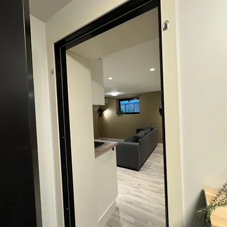 Διαμέρισμα Aurora Polaris - Outdoor Sauna - Free Parking - 750m From Center *
